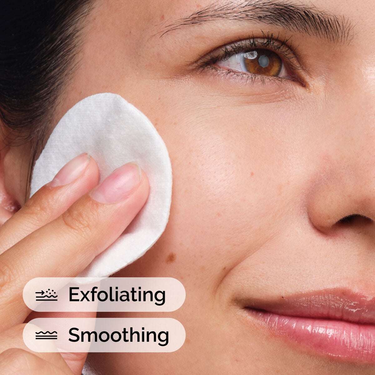 glycolic-acid-7-exfoliating-toner-u0 ord-glycolic-acid-exfoliating-toner-model-application-with-benefits.jpg